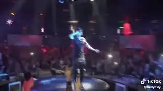 Abi c&acirc;ntă manele😮😮