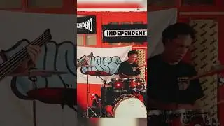 Drumming on point #heavyshoegaze #7string #7stringshoegaze #melodic-hardcore