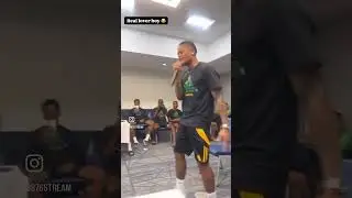 Leon Bailey singing &ldquo;If I ever fall in love again&rdquo; during Jamaica Reggae Boyz meet. 🇯🇲😆
