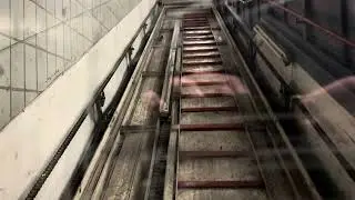 KONE Schrägaufzug im U-Bahnhof Bockenheimer Warte in Frankfurt am Main