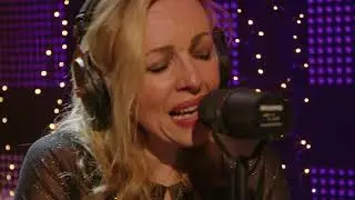 Bridget McMahon feat. Joanne Geraghty &ndash; Last Christmas (Wham! Cover) | WA Studios Unplugged