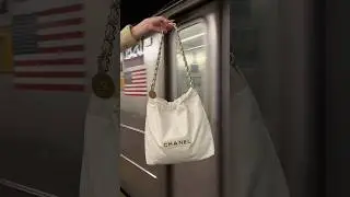 Follow @WhatGoesAroundNYC for vintage luxury handbags & more ✨ The Trendiest Bag of 2026: Chanel 22