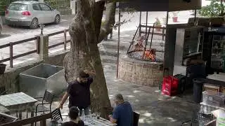 Kreta Argyroupoli tawerna Koyna Raki z pstrągiem w g&oacute;rach - 30-35 km od Rethymno smaczne  mięsiwa