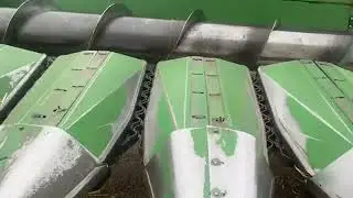 John Deere 853A  all-crop head for sale at auction | bidding closes January 19, 2022