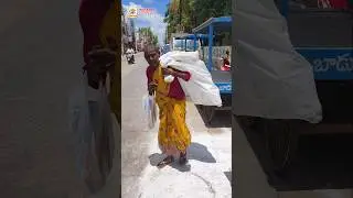 Poor people help video 🙏 Beggars in india Helping video | Helping poor people | Gareeb help #shorts