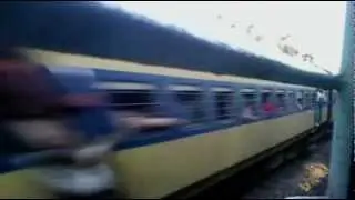 12501 POORVOTTOR SAMPARK KRANTI | CROSSING ALIGARH MEMU
