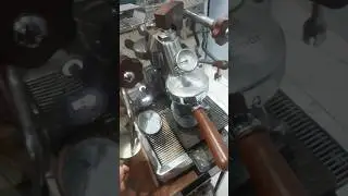 Espresso Shoot Sambil Steaming Susu