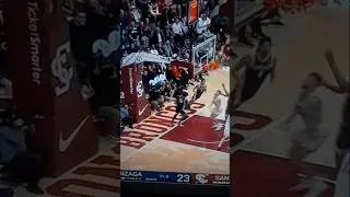 CAN ZAGS WIN SO SAVE THERE LIFE!!!! #gonzaga #gonzagabasketball #wcc #ncaabasketball #shortsfeed