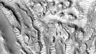 Mars: Small Channels and a Rocky Patch in the Cydonia Region