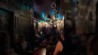 Let&rsquo;s Ride a Century-Old Subway Train