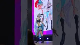 Clube das Winx, Bloom e Icy (Haru, Alla Mansurova) Cosplay Bubble Comics Con 2023