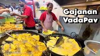 Famous Pakode Wala 😍| Gajanan Vadapav | Mumbai Street Food