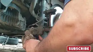 ¡Cambiando las Pastillas de Freno Traseras de un Citroen C4 - ¿Seremos Capaces?