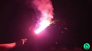 Starklicht Bengalo M80 Purpur 4K | inside.pyroweb