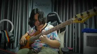 Sadowsky NYC Modern 5-24 #6653 with Boss CEB 3 by Keng-Bassist