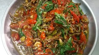Recipes and how to cook the anchovy chili basil leaves