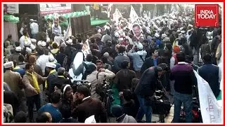 AAP Stages Massive Protest Outside Election Commission Office In Delhi
