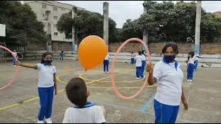 Juegos educaci&oacute;n f&iacute;sica con globos
