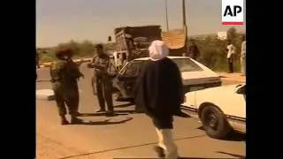 GWT: APTN shots of Kurdish peshmerga arrive in city