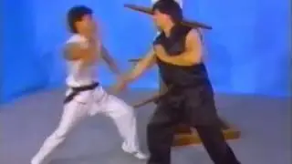 Choy Lay Fut Kung Fu Wooden Dummy (Similar to Wing Chun) 蔡李佛 (Russian translation)