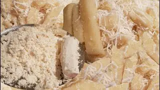 How To Make  Steamed Cassava Cake Laos Dessert วิธีทำขนม  มันสำปะหลังของลาว ເຂົ້າຫນົມມັນຕົ້ນ