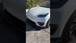 2022 Tesla Model Y front lower lip and fog light covers