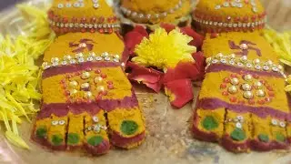 అమ్మవారి పసుపు పాధాలు  ఓం ఐం హ్రీం శ్రీం శ్రీ మాత్రే నమః🙏🙏