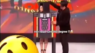 (Don't close your eye's)Crazy!Her head can turn 360 degree😱tutorialすごい！彼女の頭は360度回転する/頭旋轉360 #magic
