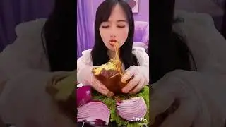 Stomach Mukbang
