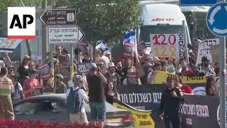 Dozens of Israeli students march to demand hostages deal, end to war