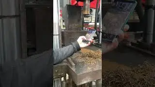 metal chips briquette machine. iron chips press machine. metal recycling machine.