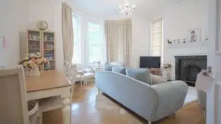 Rosslyn Hill Three bedroom to rent in Hampstead