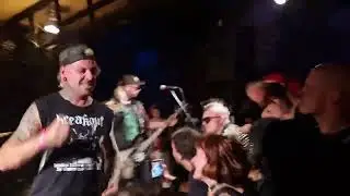 DESTRUCTIVE  PUNX  - F'k your Face  - 11/07/25  Le Sample Bagnolet 🤘☠️