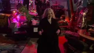 Shy Flower (w/ Raven Mocker) 