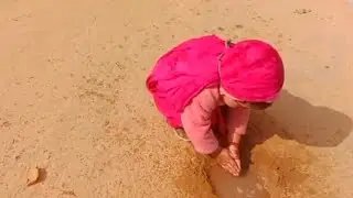 जद मम्मी बोल्या काम कर, तो मैं तो पूग गई सूरज भगवान रे जल चढावण! ☀️🙏