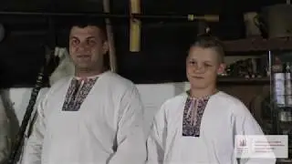 Skarby z wełny, lnu i skóry - strój górali istebniańskich - ubieranie chłopa