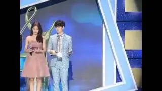 Seoul Music Award [170119] - MC Kim Heechul style