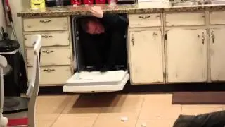 Guy INSIDE Dishwasher PRANK Funny Pranking Video on The Halfway Mainstream