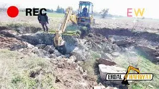 Jcb ile kırıcı çalışması #sif #işmakinaları #dozer #beko #bekoloder #jcb #3cx #4cx #işmakinası #3cx