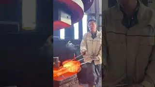 Modern Blacksmithing in Action &ndash; Fire, Hammer, and Steel