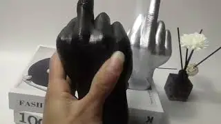 Resin Ornaments Of Middle Finger Statue Upright Middle Finger Arts Craf