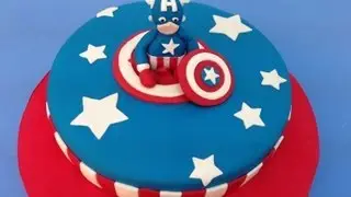 Tarta de masa elástica de Superhéroe: Capitán America.Captain America cake | Recetas para fiestas