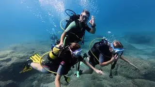 Kiedy weterani Costa Brava założą płetwy&hellip; dzieje się magia i trochę śmiechu.