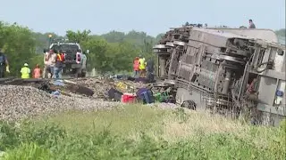 3 people killed, 50 injured in Amtrak train crash in northern Missouri