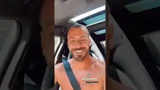 Julien Bert qui conduit torse nu, c'est trop dr&ocirc;le 😂