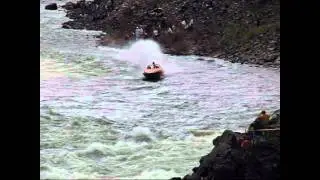 Boat racing slo-motion