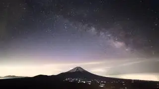 【昇る天の川】～美ヶ原高原と富士山麓から春の星空～