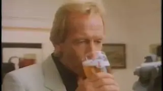 Fosters - Paul Hogan Art Gallery (UK Advert 1987)