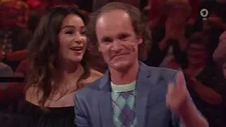 Verona Pooth I Vinyl Pants I Lackhose I Hirschhausen Quiz des Menschen xxl 2019 I