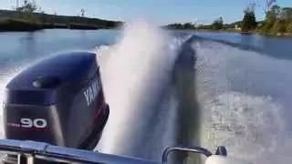 Yamaha 90 hp 2 stroke Outboard WOT &hellip; &hellip; 4-blade &lsquo; Stern lifting &lsquo; Stainless S. Propeller